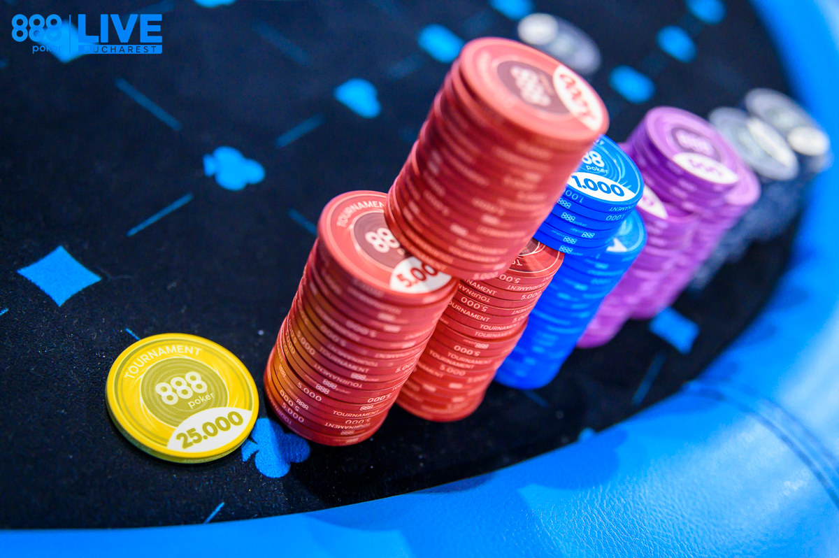 Cash Game vs Tournament Poker - Chips