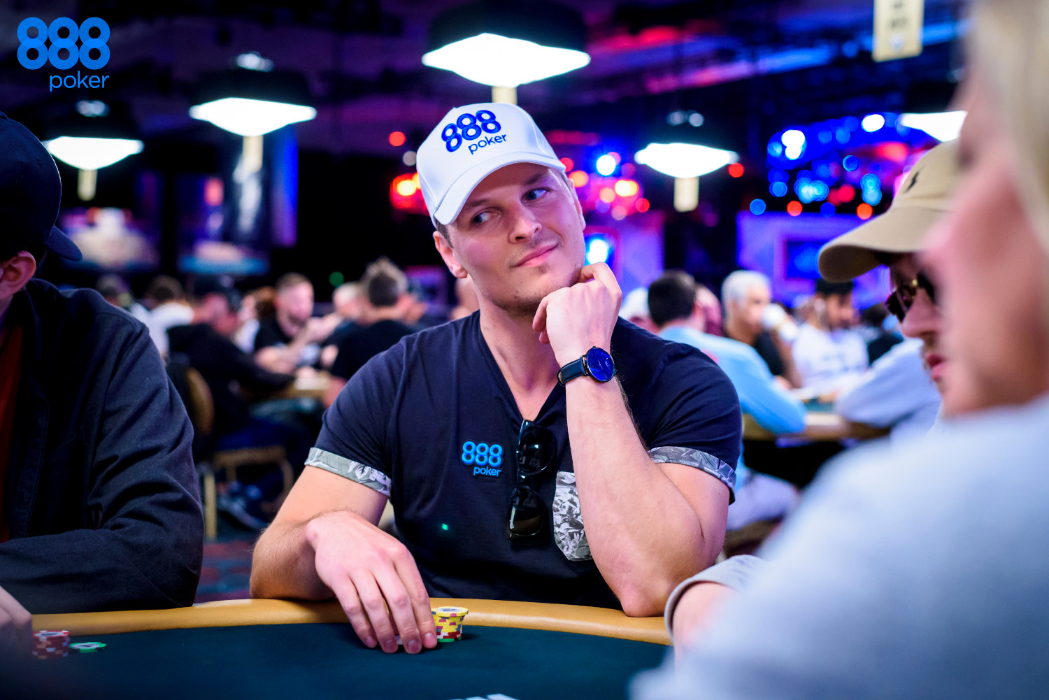 How to Transform Adversity into Challenge in Poker - Growth Mindset