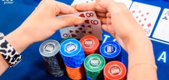 What is a Connector in Poker? Learn the Pros and Cons of these Tricky Hands!